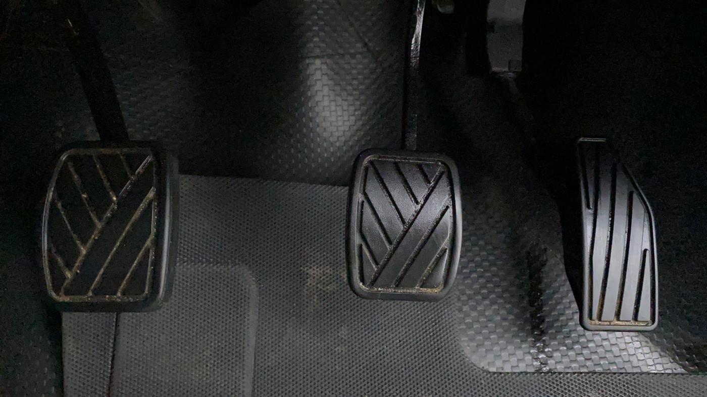 2021 Maruti Swift ZXI+, Petrol, Manual, 23,963 km, Pedals