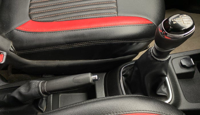 2019 Renault Kwid RXT Opt, Petrol, Manual, 21,311 km, Gear Lever