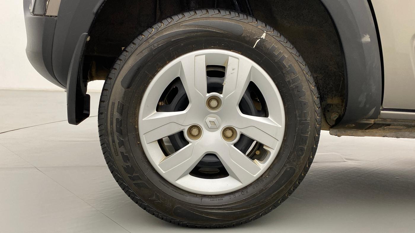 2019 Renault Kwid RXT Opt, Petrol, Manual, 21,311 km, Right Rear Wheel