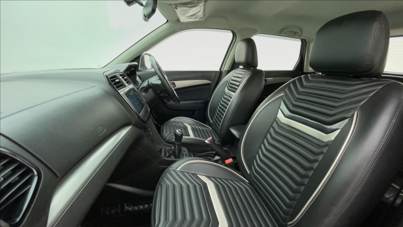 2018 Maruti Vitara Brezza ZDI PLUS, Diesel, Manual, 62,603 km, Right Side Front Door Cabin