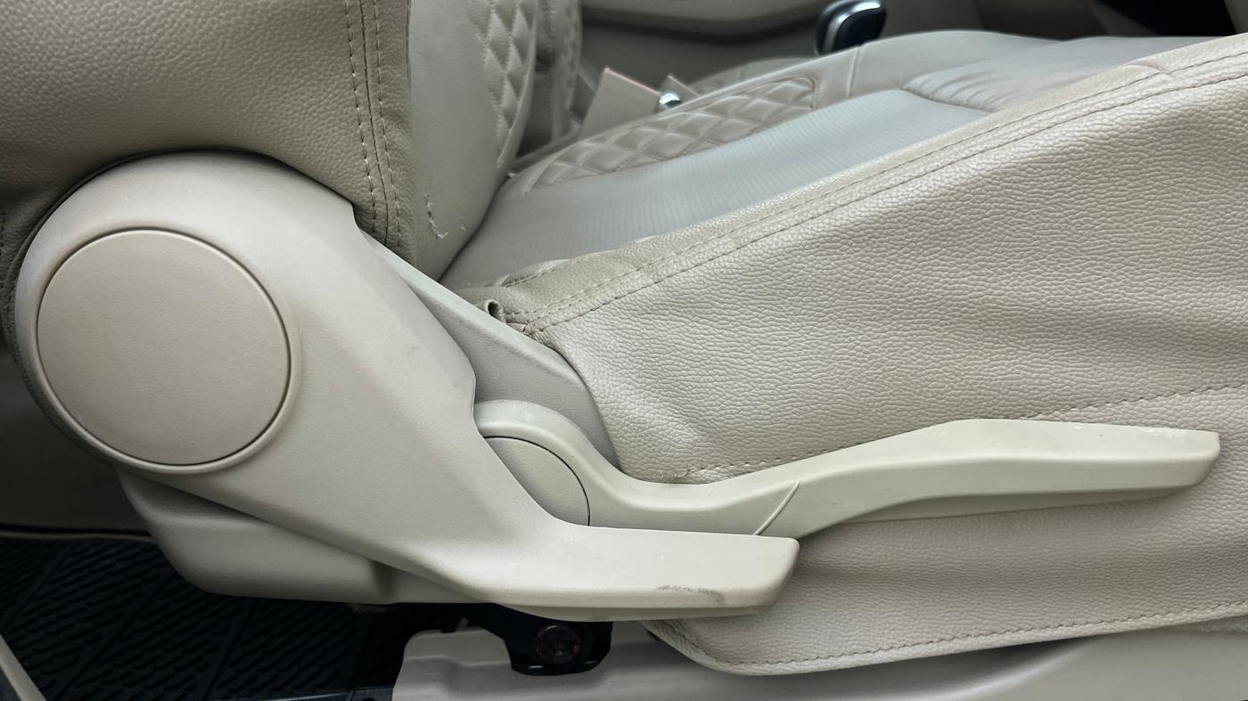 2018 Maruti Dzire ZXI PLUS AMT, Petrol, Automatic, 22,461 km, Driver Side Adjustment Panel
