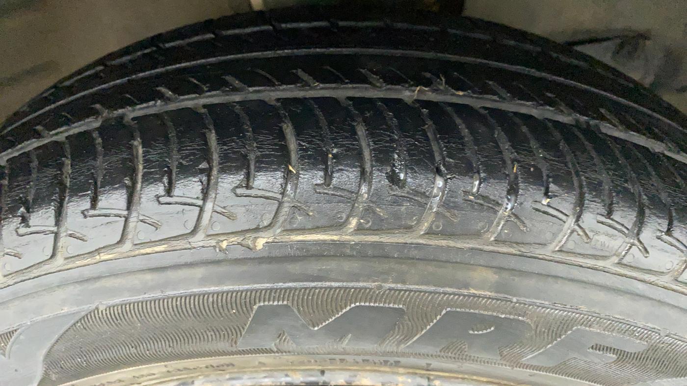 2020 Maruti New Wagon-R VXI 1.0, Petrol, Manual, 32,470 km, Right Front Tyre Tread