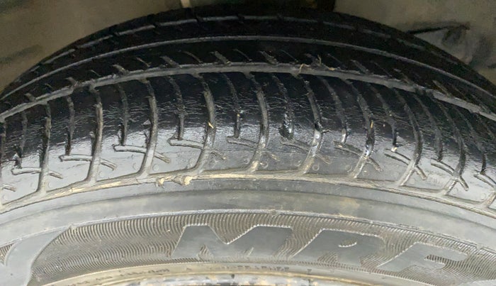 2020 Maruti New Wagon-R VXI 1.0, Petrol, Manual, 32,470 km, Right Front Tyre Tread