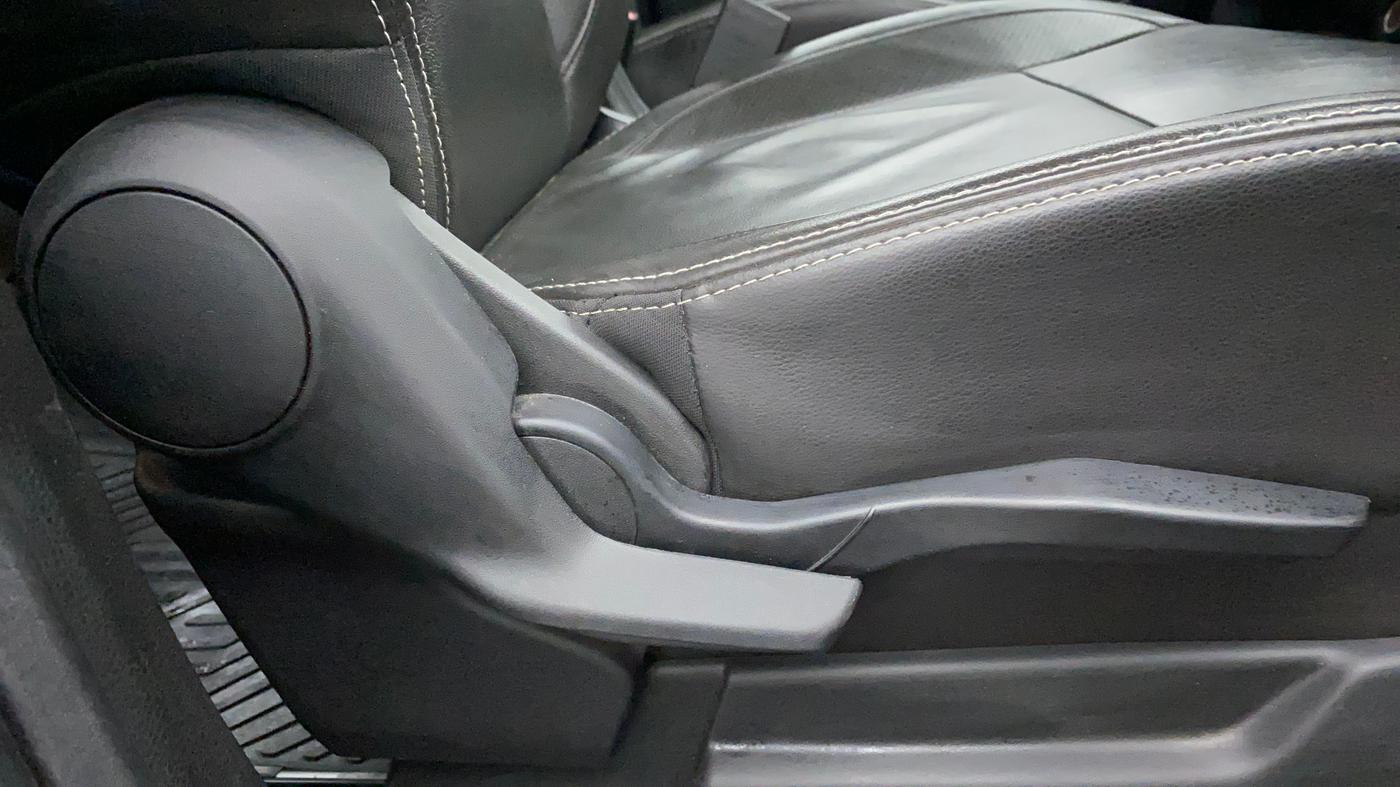 2020 Maruti XL6 ALPHA AT, Petrol, Automatic, 28,549 km, Driver Side Adjustment Panel