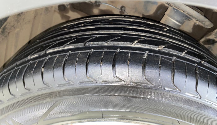 2021 Maruti S Cross ZETA 1.5, Petrol, Manual, 72,737 km, Left Front Tyre Tread