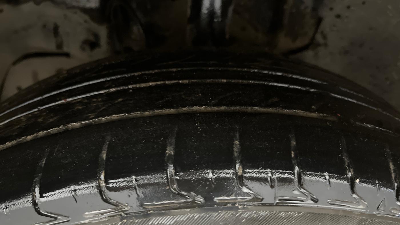 2018 Tata Tiago XZ PETROL, Petrol, Manual, 41,610 km, Left Front Tyre Tread
