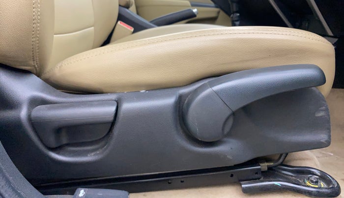 2019 Honda City 1.5L I-VTEC V MT, Petrol, Manual, 43,764 km, Driver Side Adjustment Panel