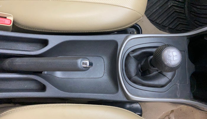 2019 Honda City 1.5L I-VTEC V MT, Petrol, Manual, 43,764 km, Gear Lever