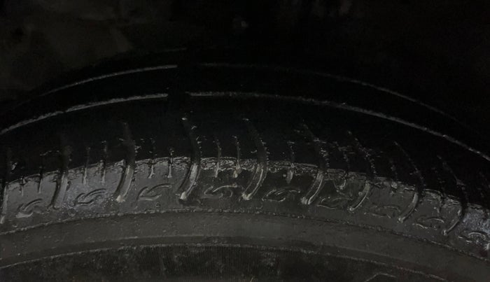 2018 Honda Amaze 1.2L I-VTEC V, Petrol, Manual, 81,624 km, Left Front Tyre Tread