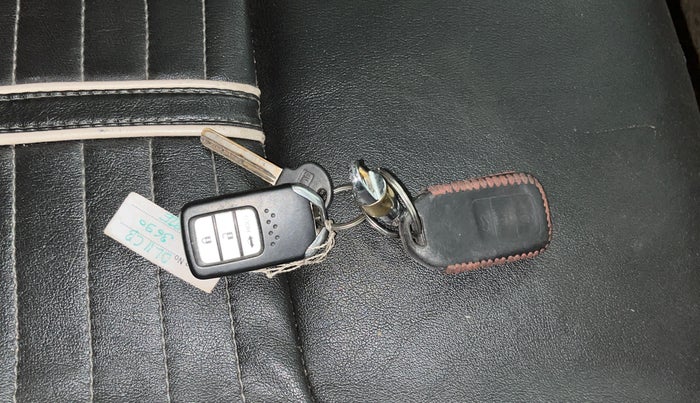 2018 Honda Amaze 1.2L I-VTEC V, Petrol, Manual, 81,624 km, Key Close Up