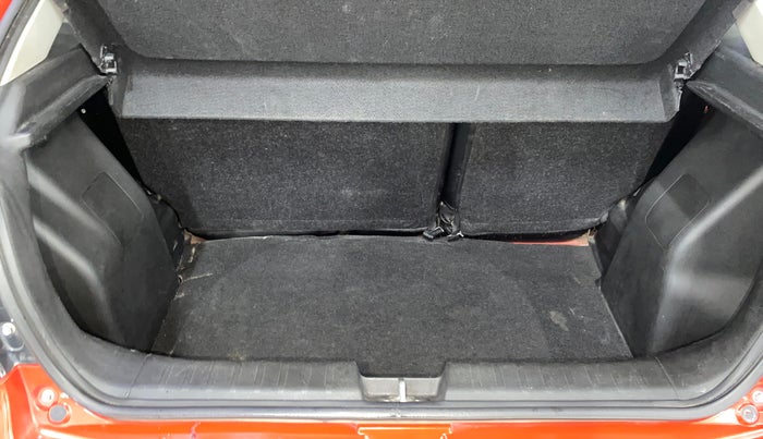 2015 Maruti Baleno DELTA PETROL 1.2, Petrol, Manual, 63,334 km, Boot Inside