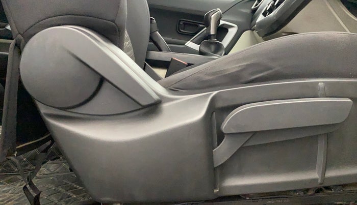 2022 Tata Safari XM SUNROOF, Diesel, Manual, 45,578 km, Driver Side Adjustment Panel