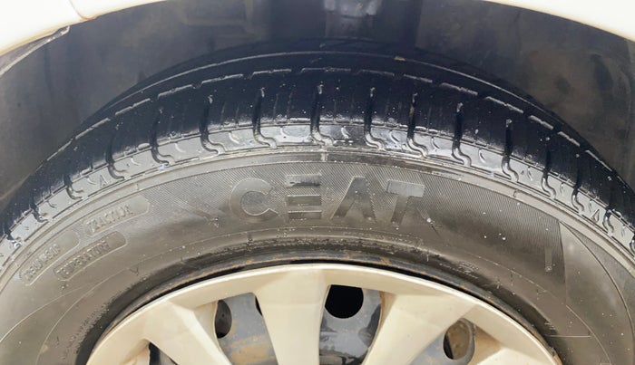 2020 Datsun Redi Go T(O) 1.0 AMT, Petrol, Automatic, 50,080 km, Left Front Tyre Tread