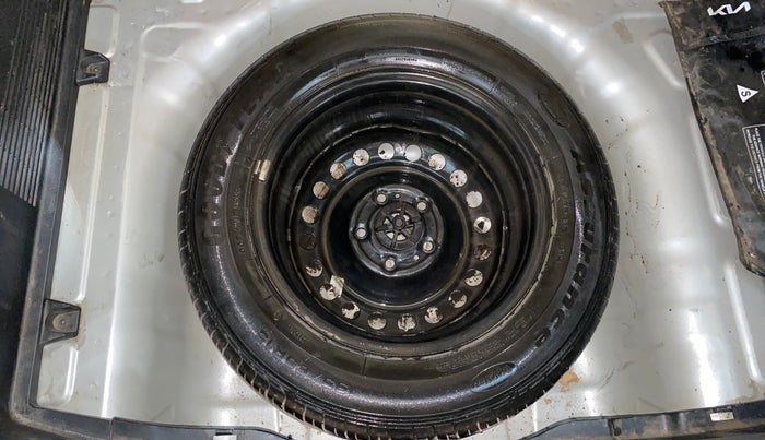 2022 KIA SONET HTE 1.5, Diesel, Manual, 35,394 km, Spare Tyre