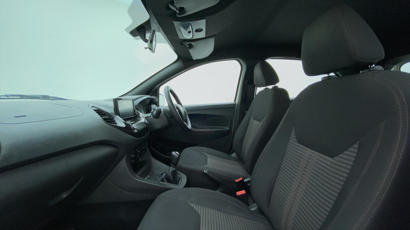 2020 Ford FREESTYLE TITANIUM 1.2 TI-VCT MT, Petrol, Manual, 33,341 km, Right Side Front Door Cabin