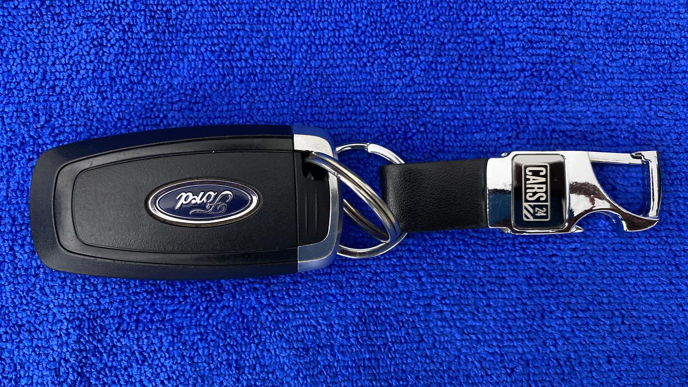 2020 Ford FREESTYLE TITANIUM 1.2 TI-VCT MT, Petrol, Manual, 33,341 km, Key Close Up