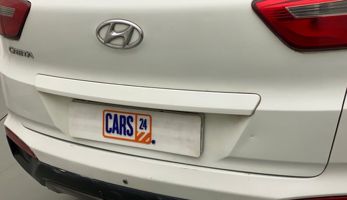 2015 Hyundai Creta S 1.6 PETROL, Petrol, Manual, 28,686 km, Dicky (Boot door) - Minor scratches