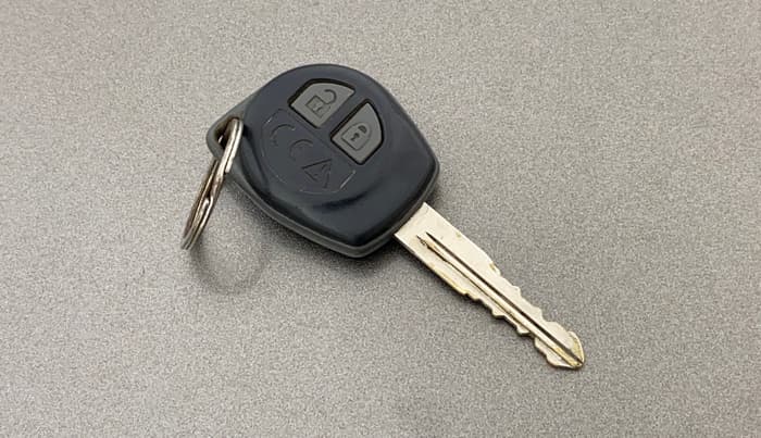 2022 Maruti Swift VXI, Petrol, Manual, 64,750 km, Key Close Up