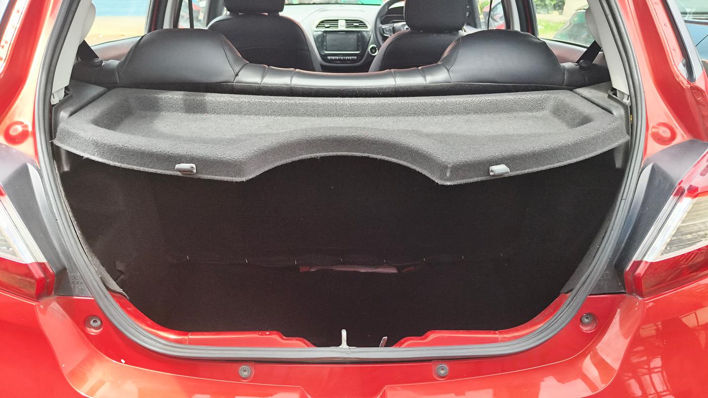 2022 Tata TIAGO NRG XZ MT, Petrol, Manual, 68,264 km, Boot Inside