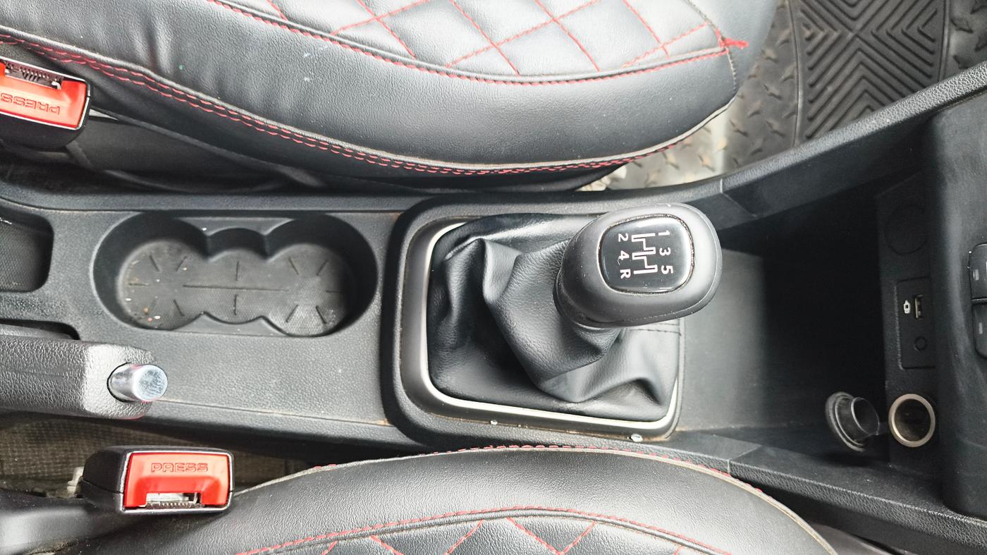2022 Tata TIAGO NRG XZ MT, Petrol, Manual, 68,264 km, Gear Lever