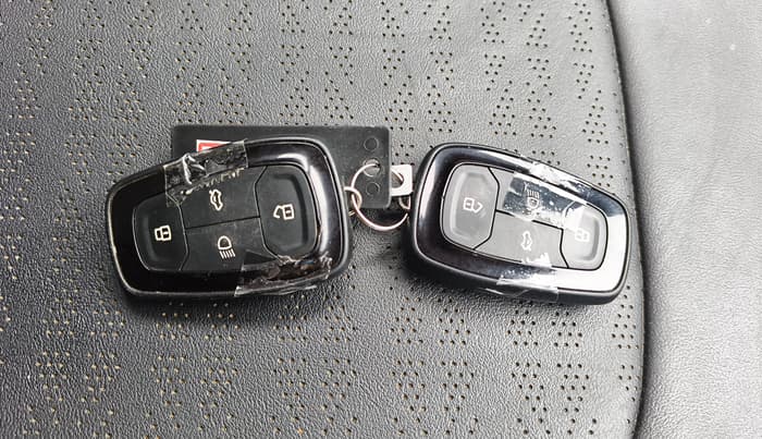 2022 Tata TIAGO NRG XZ MT, Petrol, Manual, 66,872 km, Key Close Up