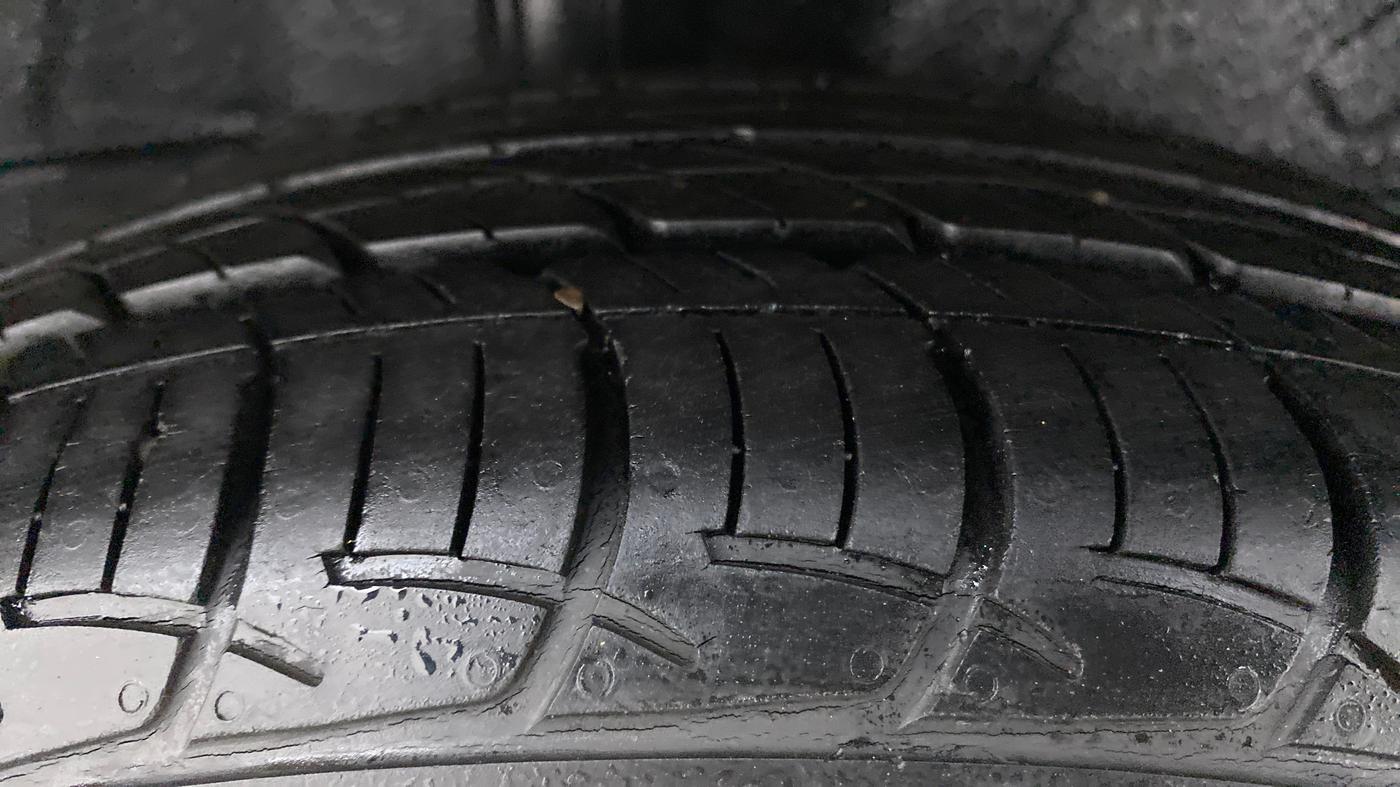2018 Toyota YARIS G CVT, Petrol, Automatic, 14,875 km, Right Rear Tyre Tread