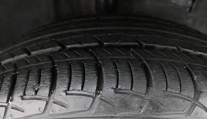 2018 Toyota YARIS G CVT, Petrol, Automatic, 14,875 km, Right Front Tyre Tread