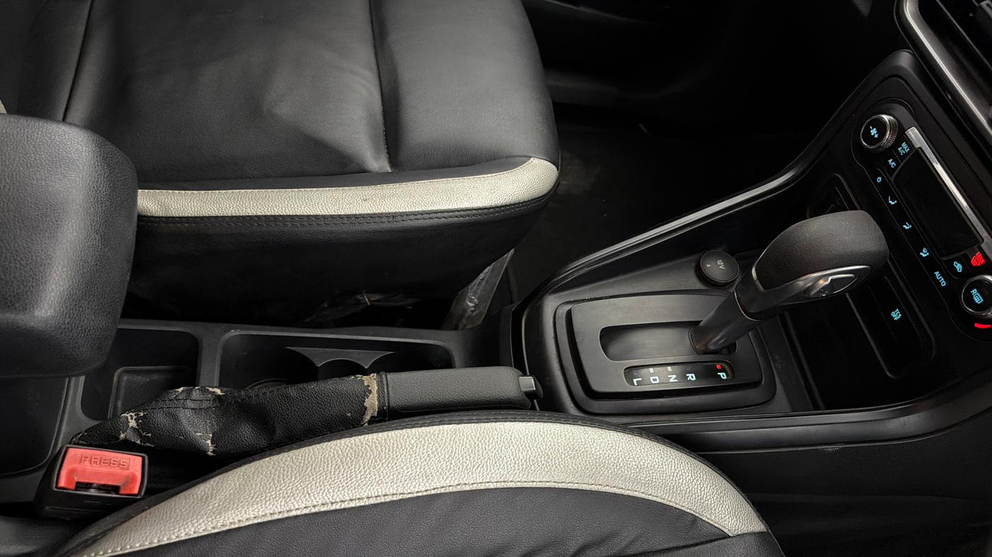2018 Ford Ecosport TREND + 1.5L PETROL AT, Petrol, Automatic, 97,413 km, Gear Lever