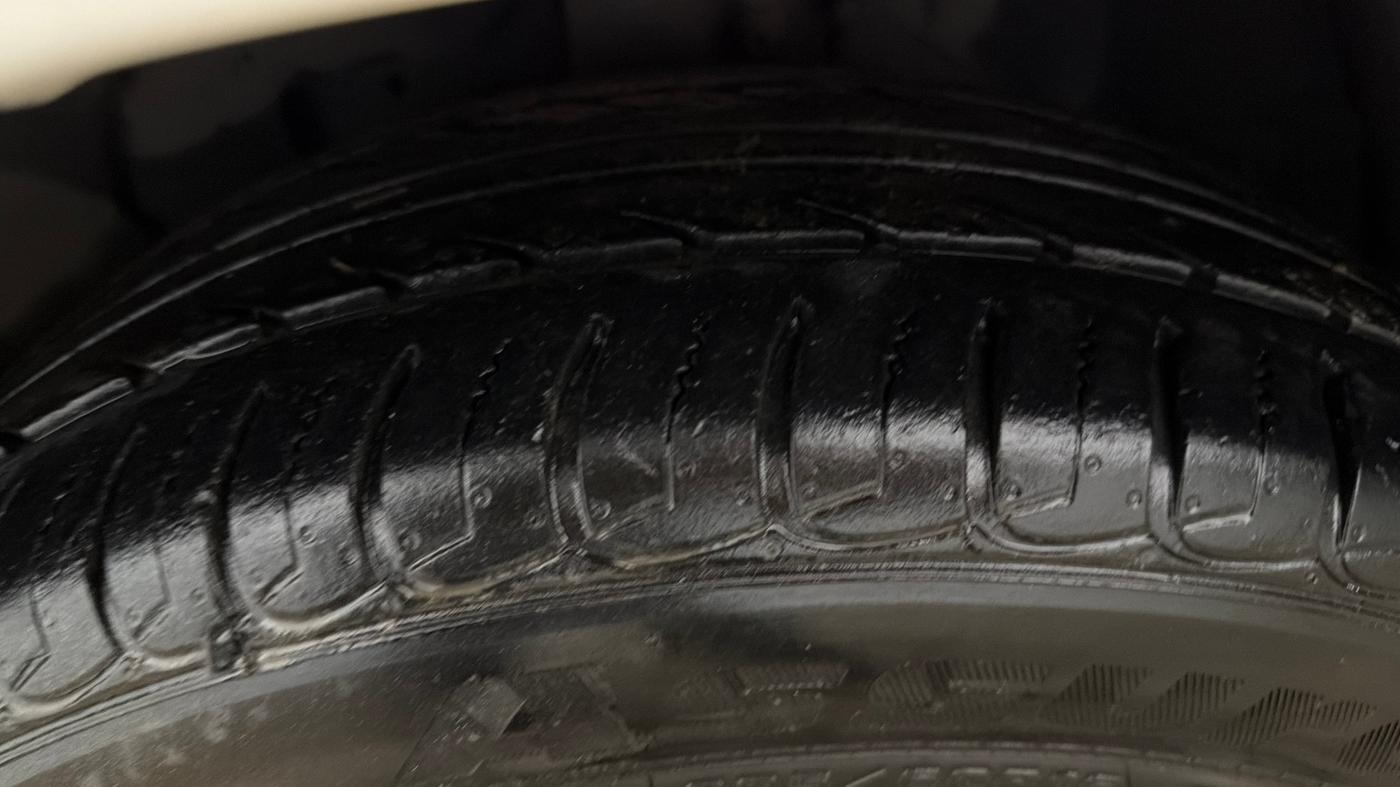 2018 Ford Ecosport TREND + 1.5L PETROL AT, Petrol, Automatic, 97,413 km, Left Front Tyre Tread