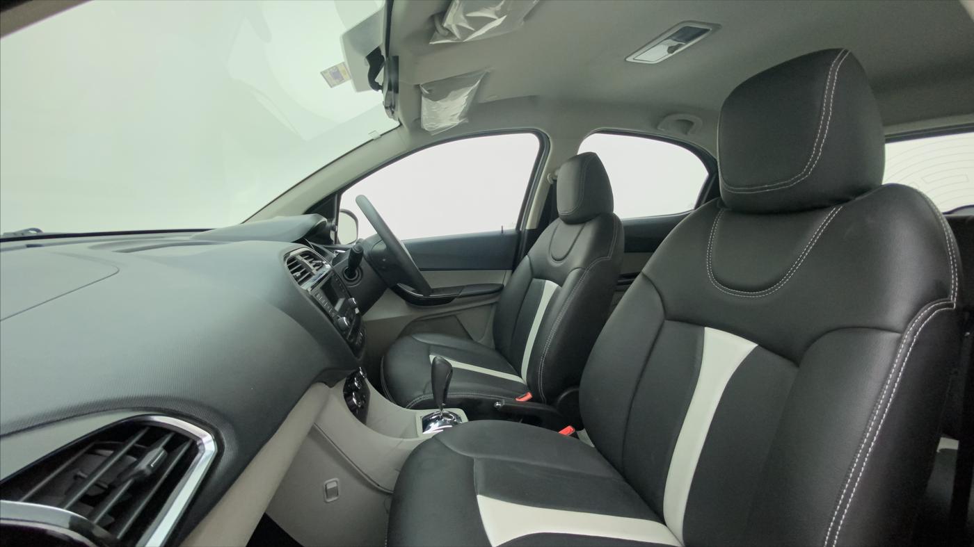 2018 Tata Tiago XZA 1.2 REVOTRON, Petrol, Automatic, 7,048 km, Right Side Front Door Cabin