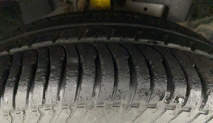 2018 Ford Ecosport TITANIUM 1.5L PETROL, Petrol, Manual, 43,926 km, Right Front Tyre Tread
