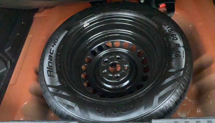 2018 Maruti Vitara Brezza ZDI PLUS AT DUAL TONE, Diesel, Automatic, 1,03,888 km, Spare Tyre