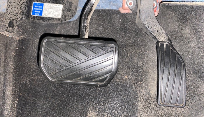 2018 Maruti Vitara Brezza ZDI PLUS AT DUAL TONE, Diesel, Automatic, 1,03,888 km, Pedals