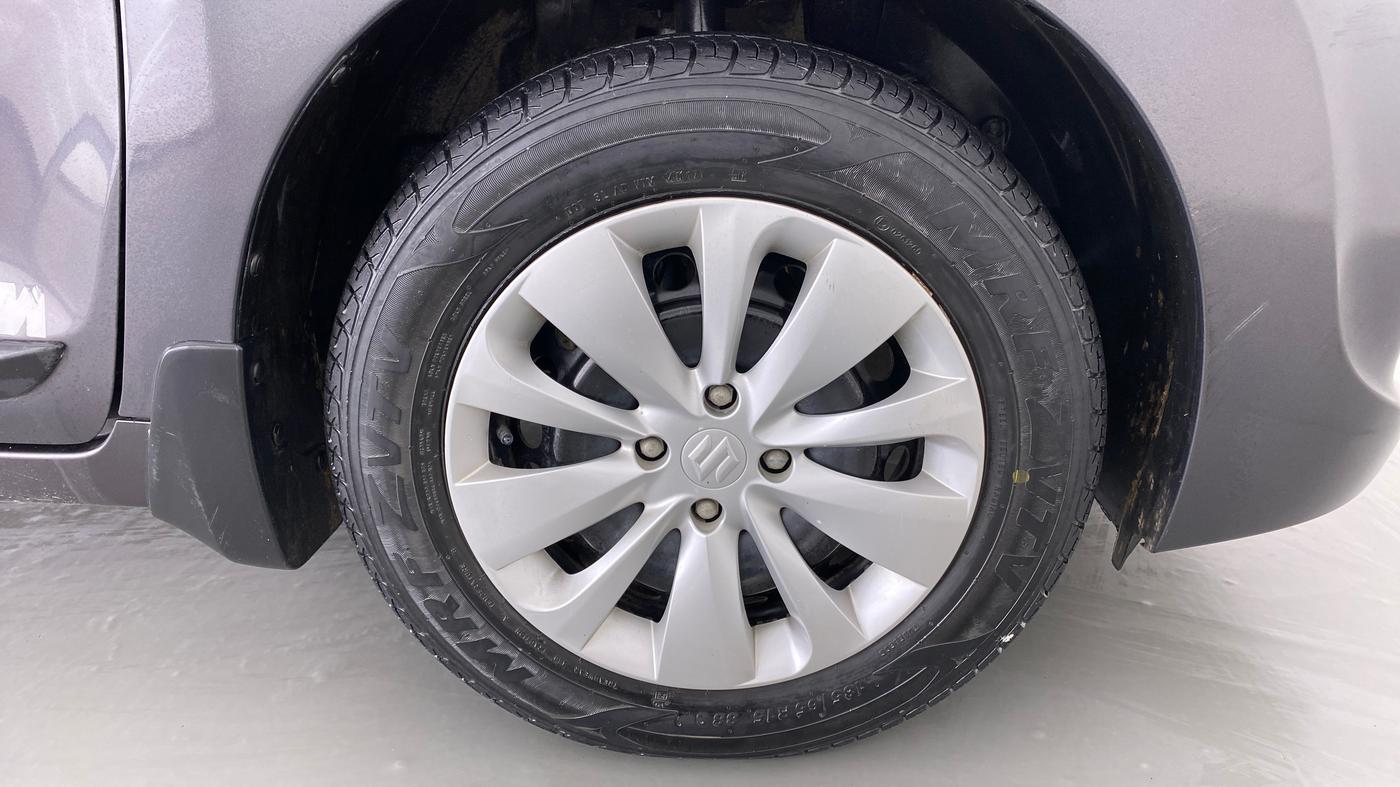 2017 Maruti Baleno DELTA PETROL 1.2, Petrol, Manual, 25,405 km, Right Front Wheel