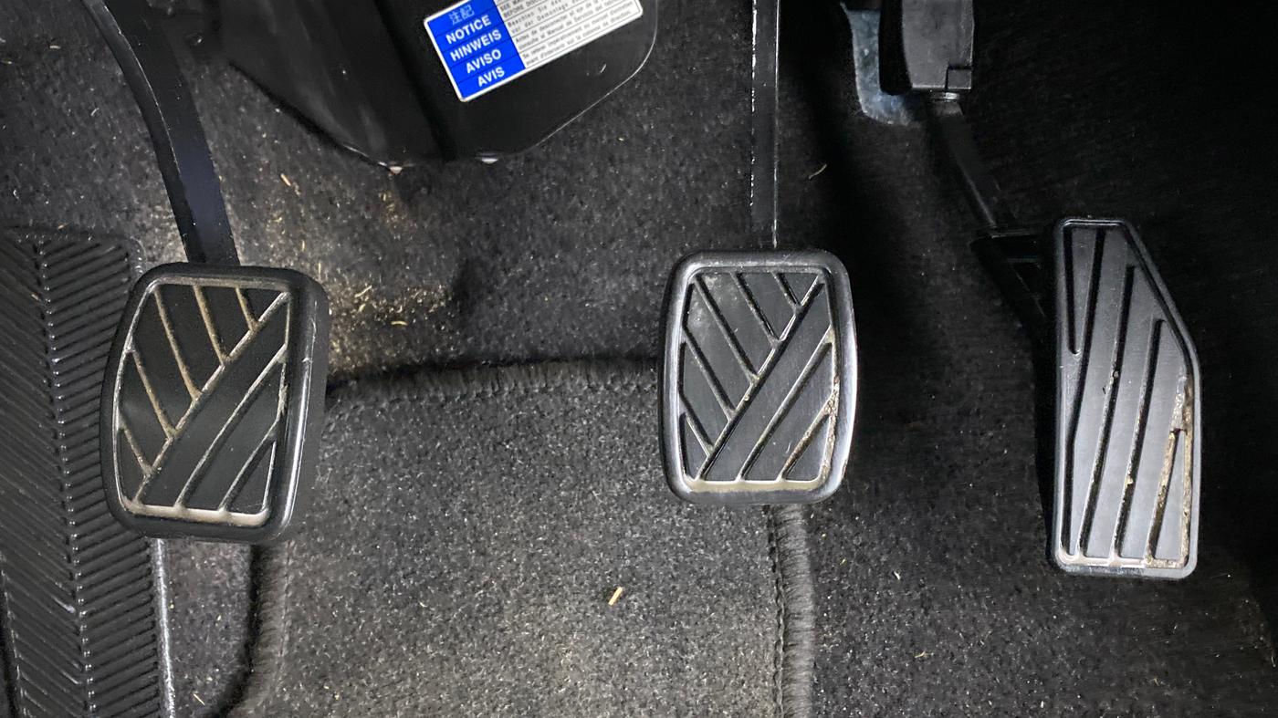 2017 Maruti Baleno DELTA PETROL 1.2, Petrol, Manual, 25,405 km, Pedals