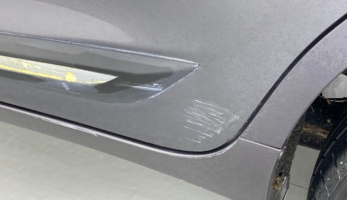 2017 Maruti Baleno DELTA PETROL 1.2, Petrol, Manual, 25,405 km, Rear left door - Minor scratches