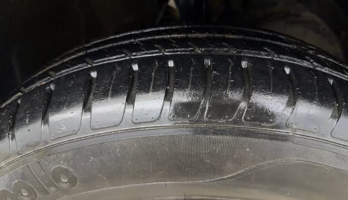2021 Maruti Dzire LXI, Petrol, Manual, 39,650 km, Right Front Tyre Tread