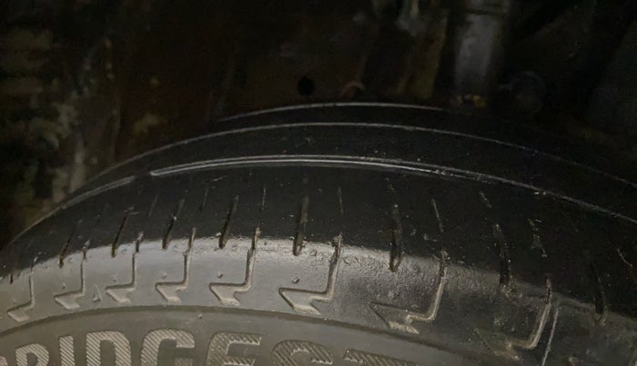 2021 Honda Amaze 1.2L I-VTEC S, CNG, Manual, 39,068 km, Right Front Tyre Tread