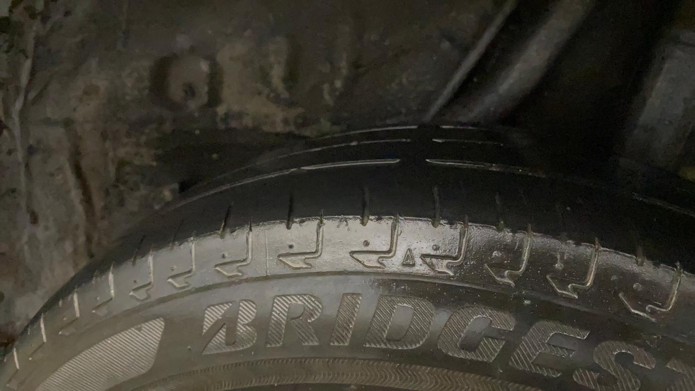 2021 Honda Amaze 1.2L I-VTEC S, CNG, Manual, 39,122 km, Left Rear Tyre Tread