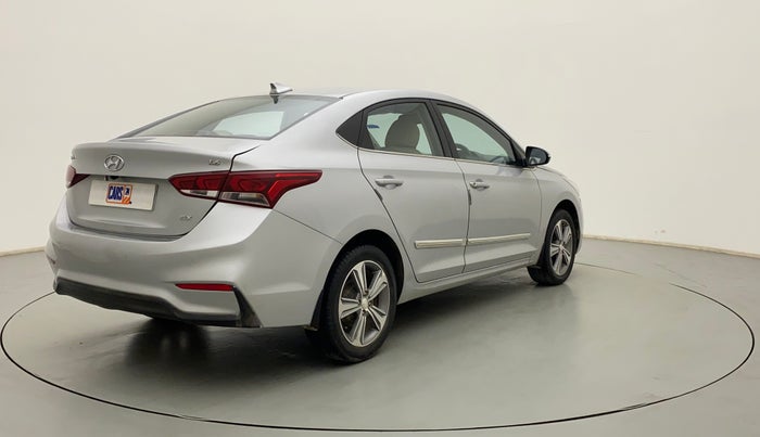 2017 Hyundai Verna 1.6 VTVT SX, Petrol, Manual, 89,581 km, Right Back Diagonal