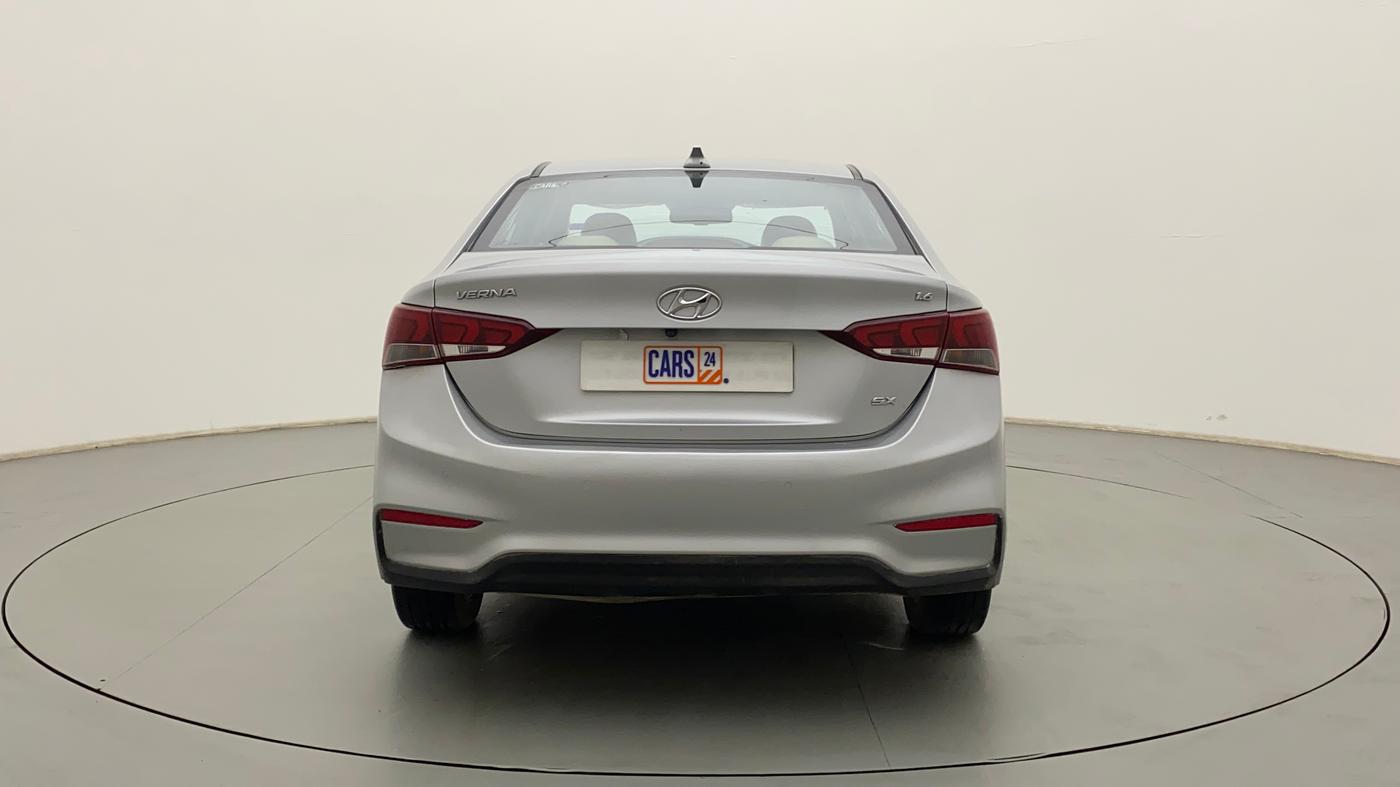2017 Hyundai Verna 1.6 VTVT SX, Petrol, Manual, 89,581 km, Back/Rear