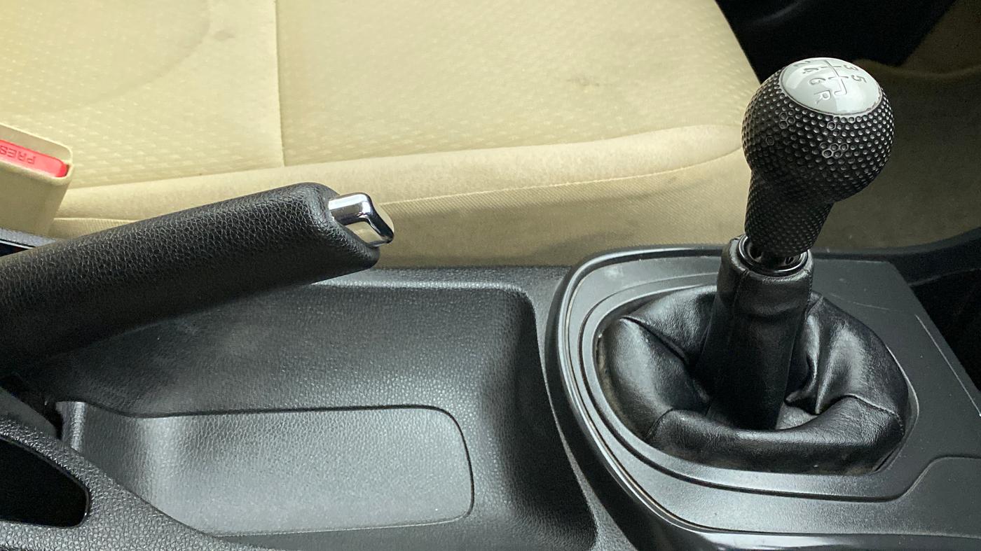 2019 Honda City SV MT DIESEL, Diesel, Manual, 55,675 km, Gear Lever