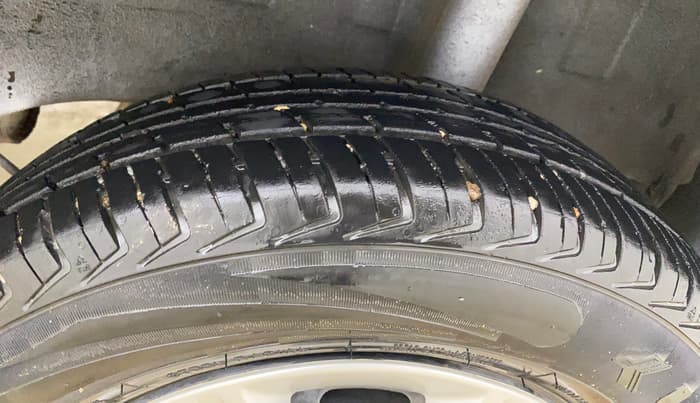 2018 Datsun Redi Go T(O) 1.0, Petrol, Manual, 31,437 km, Left Rear Tyre Tread