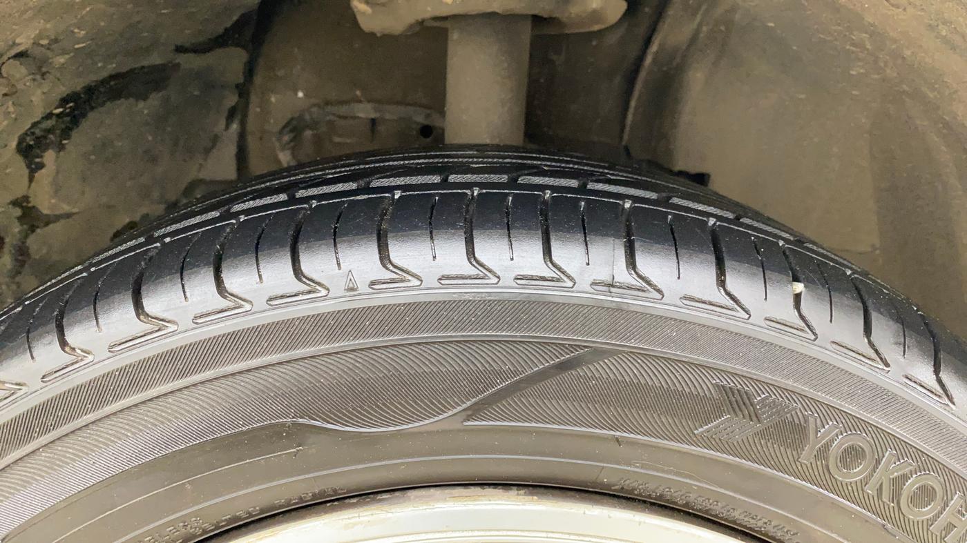 2018 Tata NEXON XZ PETROL, Petrol, Manual, 53,738 km, Right Front Tyre Tread
