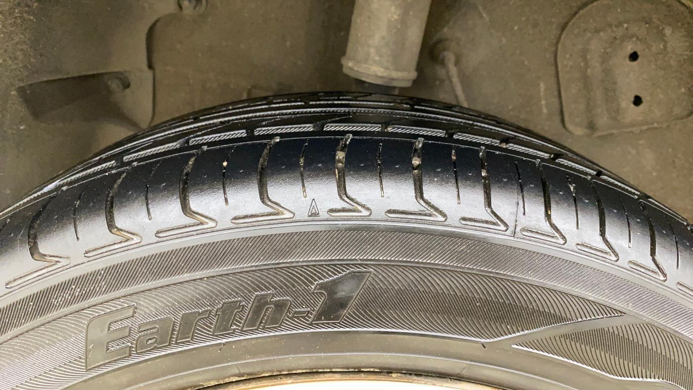 2018 Tata NEXON XZ PETROL, Petrol, Manual, 53,738 km, Right Rear Tyre Tread