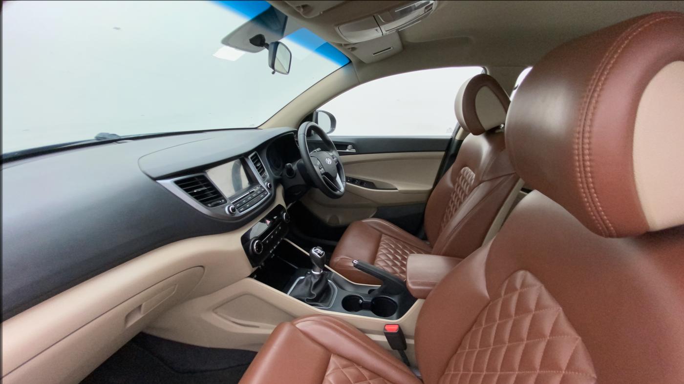 2019 Hyundai Tucson 2WD MT DIESEL, Diesel, Manual, 34,116 km, Right Side Front Door Cabin