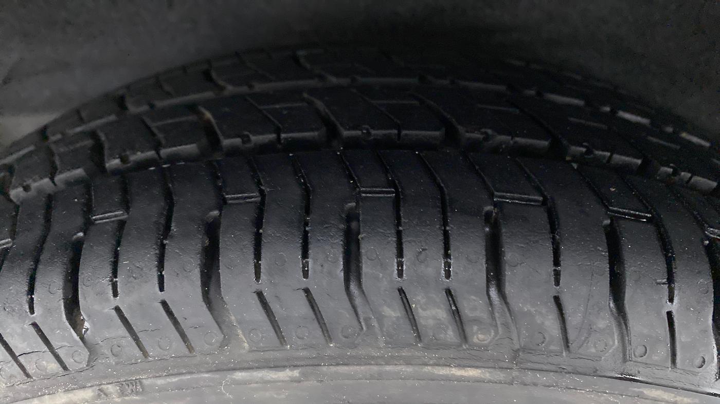 2011 Hyundai i10 MAGNA 1.2 KAPPA2, Petrol, Manual, 51,344 km, Right Rear Tyre Tread