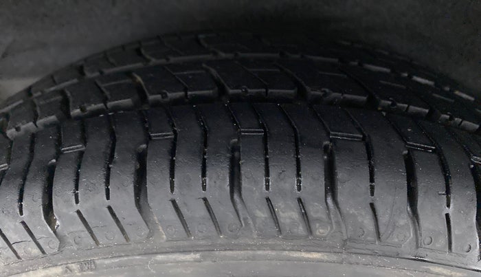 2011 Hyundai i10 MAGNA 1.2 KAPPA2, Petrol, Manual, 51,344 km, Right Rear Tyre Tread