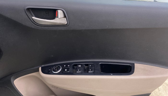 2014 Hyundai Grand i10 ASTA AT 1.2 KAPPA VTVT, Petrol, Automatic, 59,122 km, Driver Side Door Panels Control