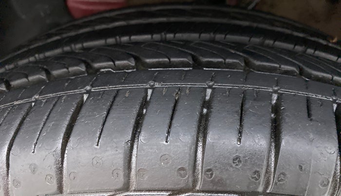 2019 Hyundai Elite i20 1.2  ASTA (O) CVT, Petrol, Automatic, 7,243 km, Left Front Tyre Tread